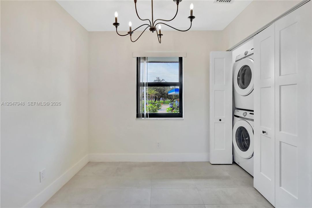 For Rent: $1,800 (1 beds, 1 baths, 6466 Square Feet)