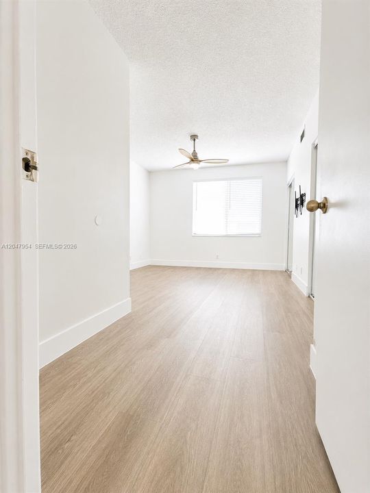 For Rent: $2,700 (2 beds, 1 baths, 1110 Square Feet)