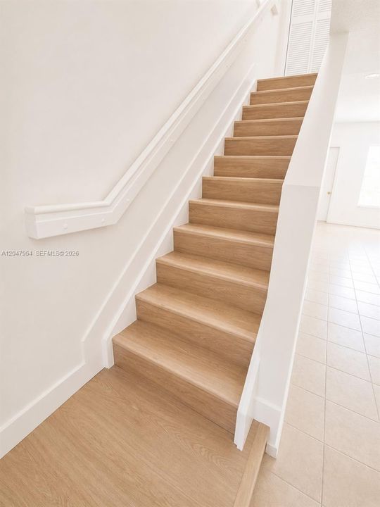 For Rent: $2,700 (2 beds, 1 baths, 1110 Square Feet)