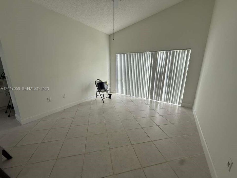 For Rent: $3,950 (3 beds, 2 baths, 1797 Square Feet)