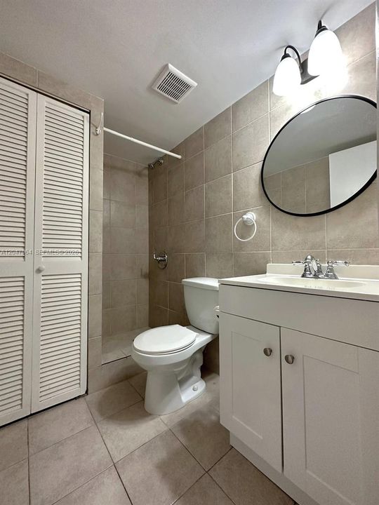 En Venta: $235,000 (2 camas, 2 baños, 1061 Pies cuadrados)