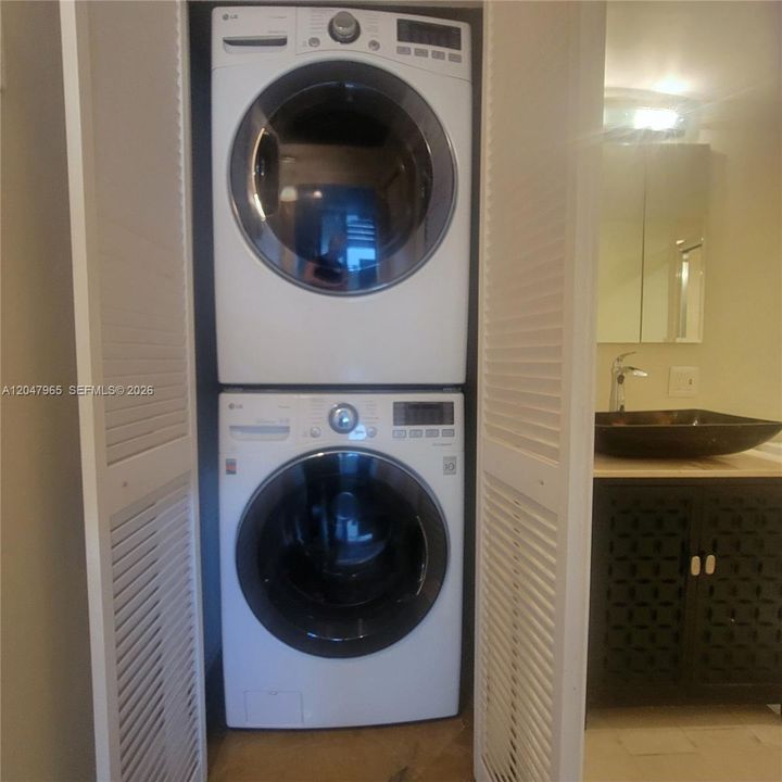 На продажу: $540,000 (2 спален, 2 ванн, 1248 Квадратных фут)