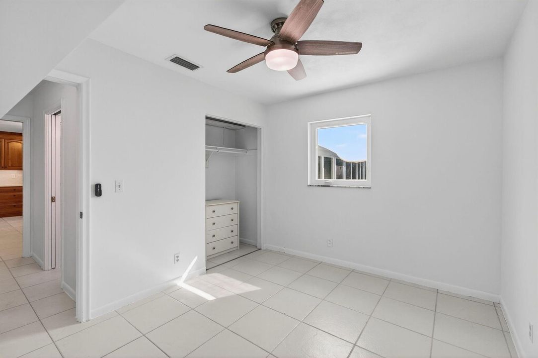699 NW 16th Ave, Boca Raton, FL 33486 (4