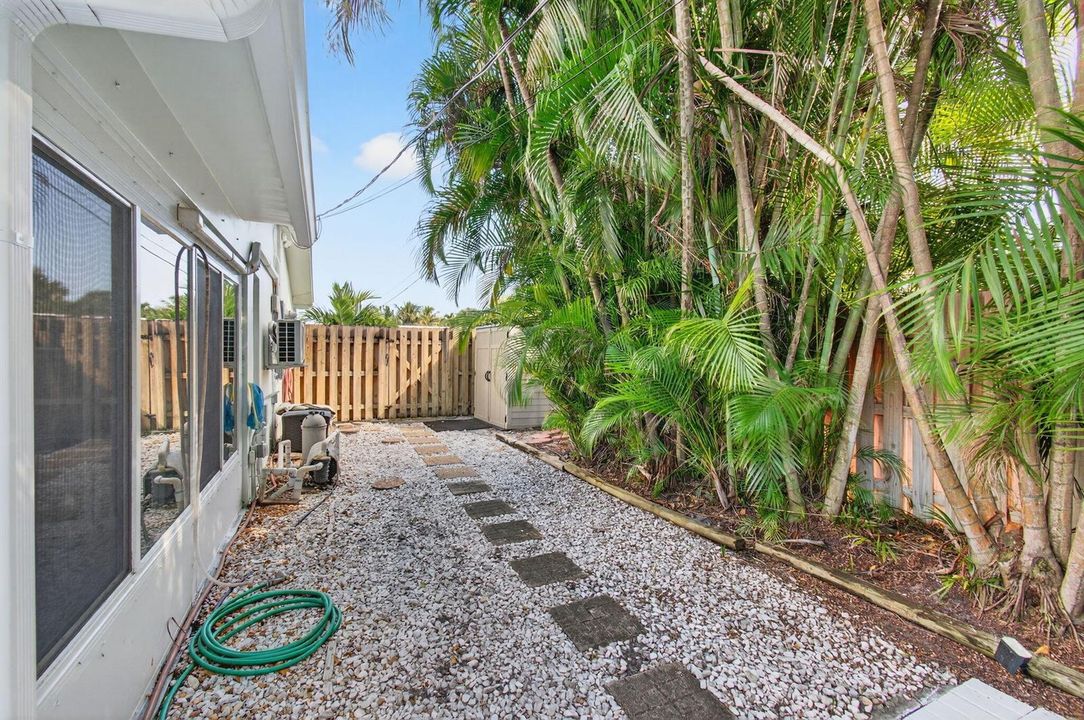 699 NW 16th Ave, Boca Raton, FL 33486 (6
