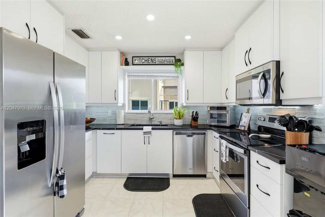 En Venta: $495,000 (3 camas, 2 baños, 1273 Pies cuadrados)