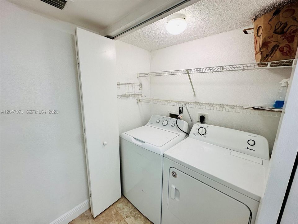 En Renta: $2,097 (2 camas, 2 baños, 0 Pies cuadrados)