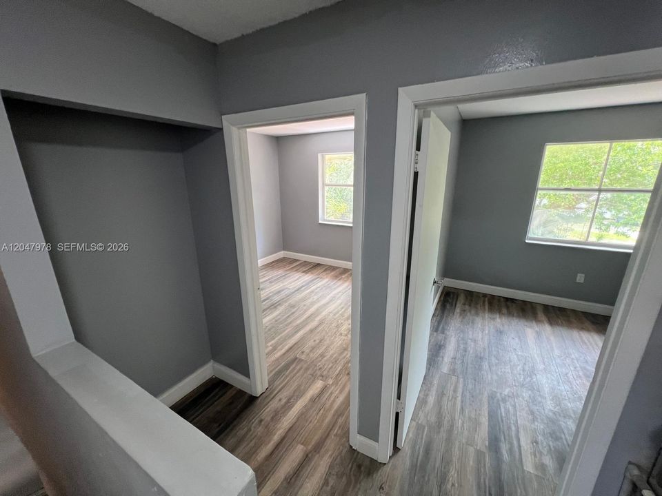 En Venta: $310,000 (3 camas, 2 baños, 1360 Pies cuadrados)