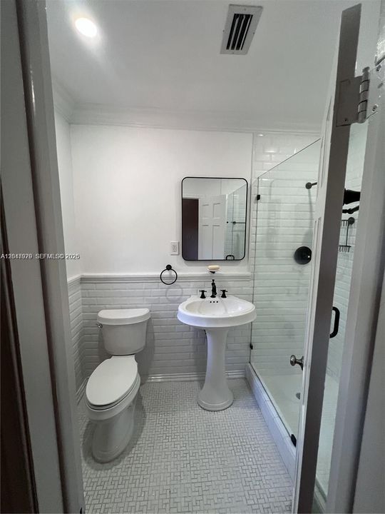 En Renta: $7,200 (3 camas, 2 baños, 1667 Pies cuadrados)