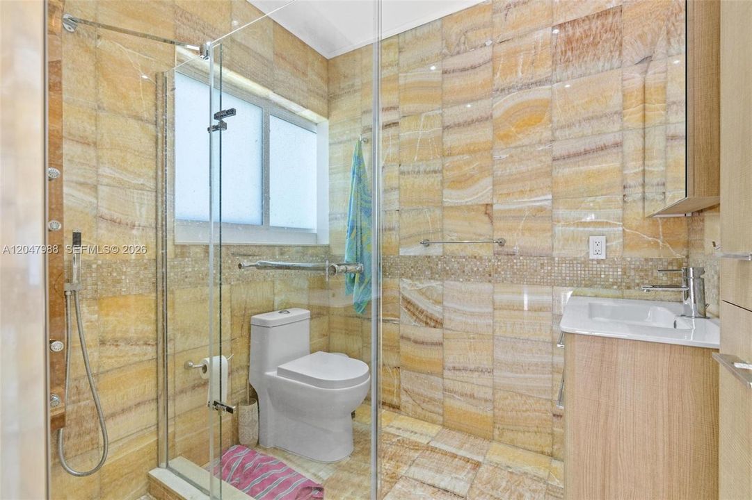 Active With Contract: $12,500 (4 beds, 4 baths, 3970 Square Feet)