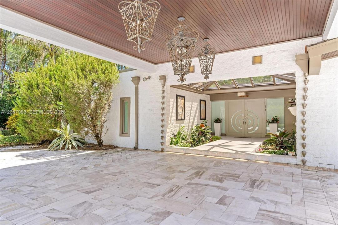 Active With Contract: $12,500 (4 beds, 4 baths, 3970 Square Feet)
