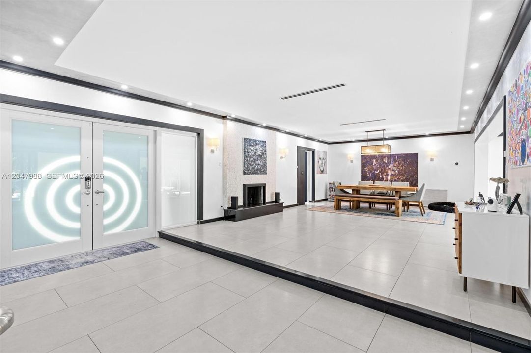 Active With Contract: $12,500 (4 beds, 4 baths, 3970 Square Feet)