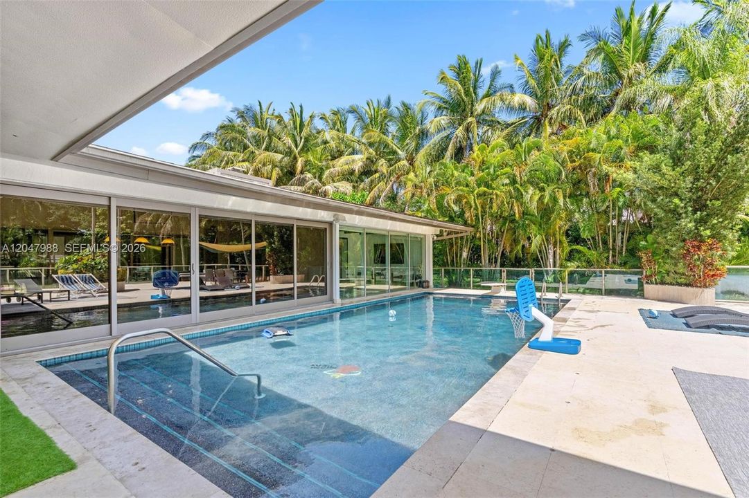 Active With Contract: $12,500 (4 beds, 4 baths, 3970 Square Feet)