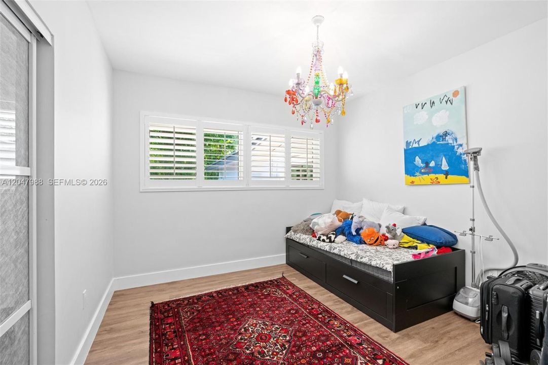 Active With Contract: $12,500 (4 beds, 4 baths, 3970 Square Feet)