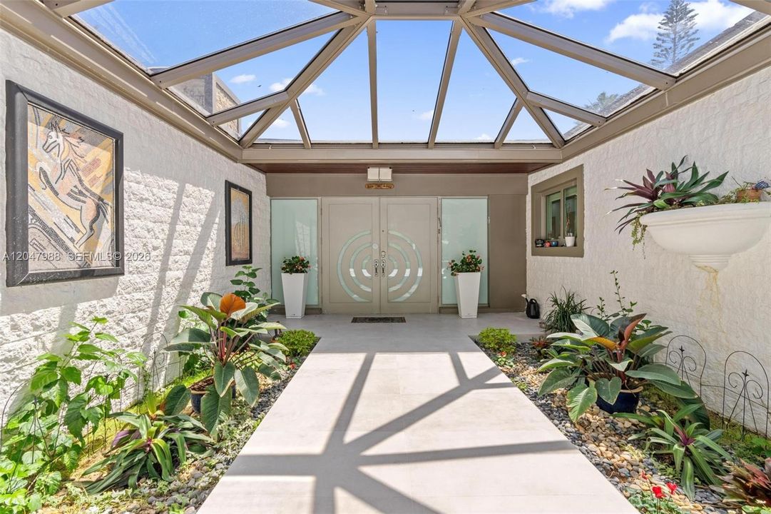 Active With Contract: $12,500 (4 beds, 4 baths, 3970 Square Feet)