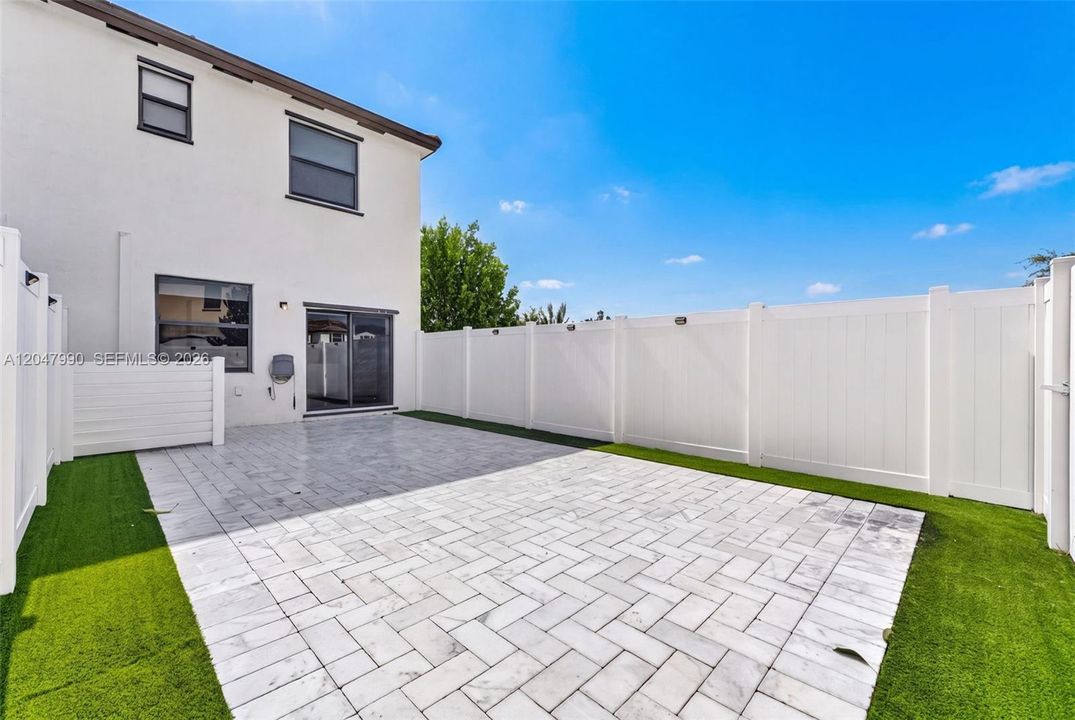 For Sale: $540,000 (3 beds, 2 baths, 1540 Square Feet)