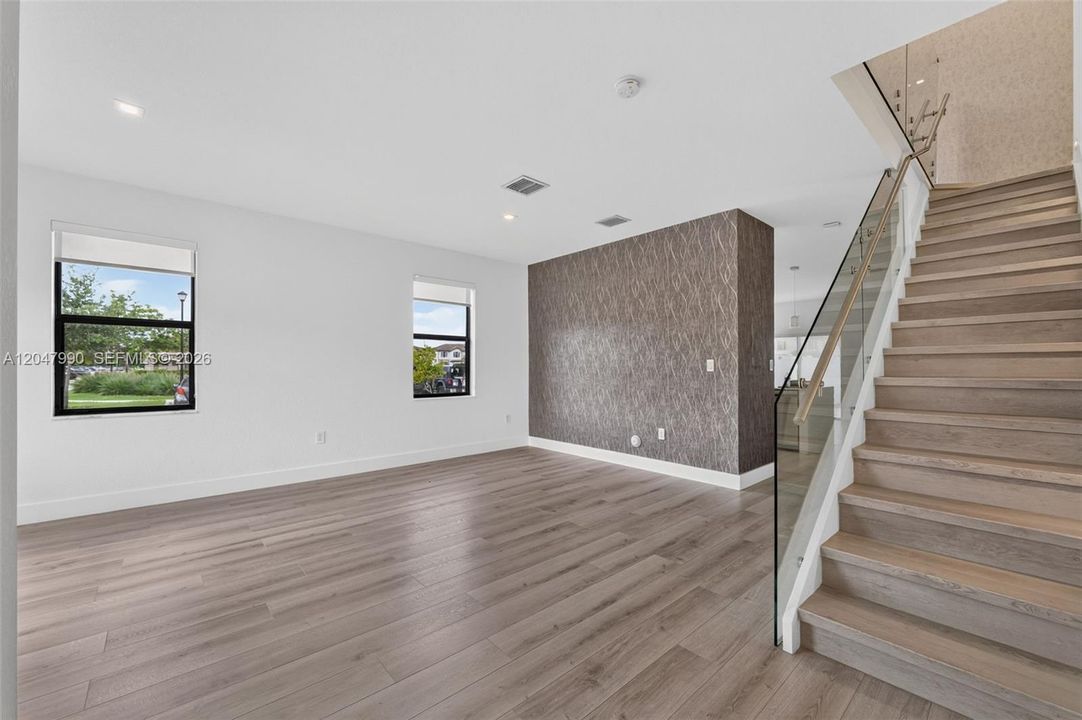 For Sale: $540,000 (3 beds, 2 baths, 1540 Square Feet)