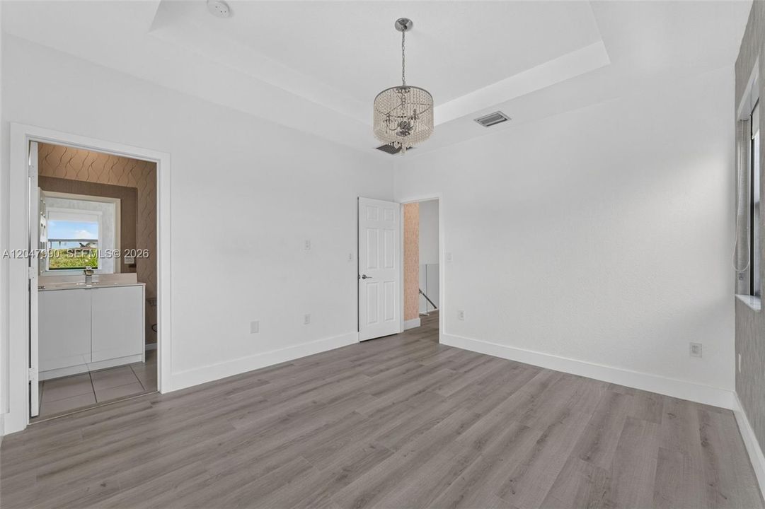 For Sale: $540,000 (3 beds, 2 baths, 1540 Square Feet)