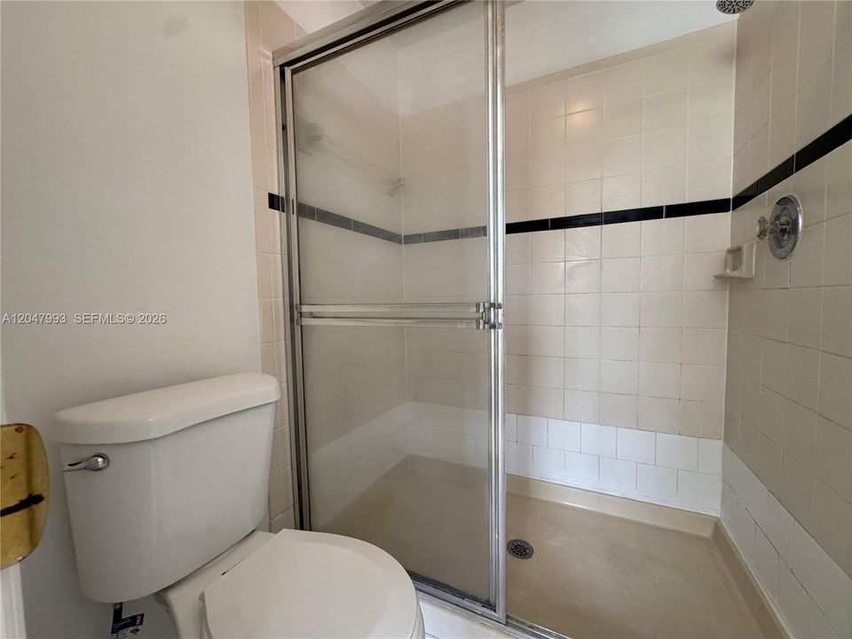 For Rent: $3,550 (2 beds, 2 baths, 1404 Square Feet)