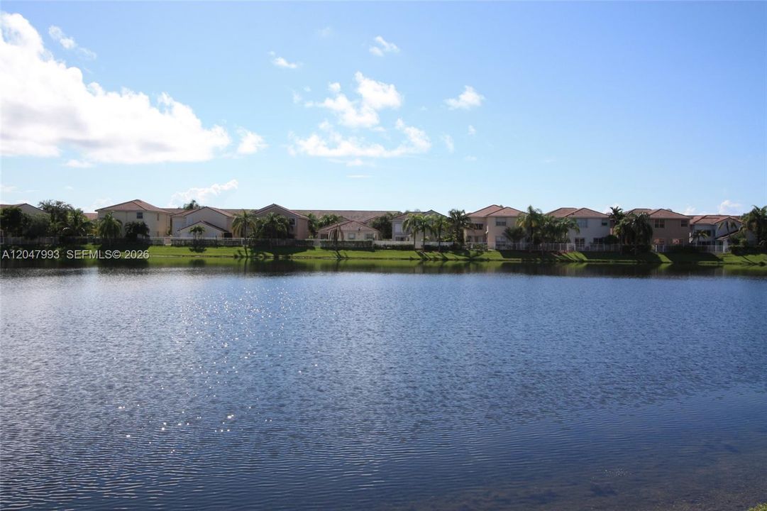 For Rent: $3,550 (2 beds, 2 baths, 1404 Square Feet)