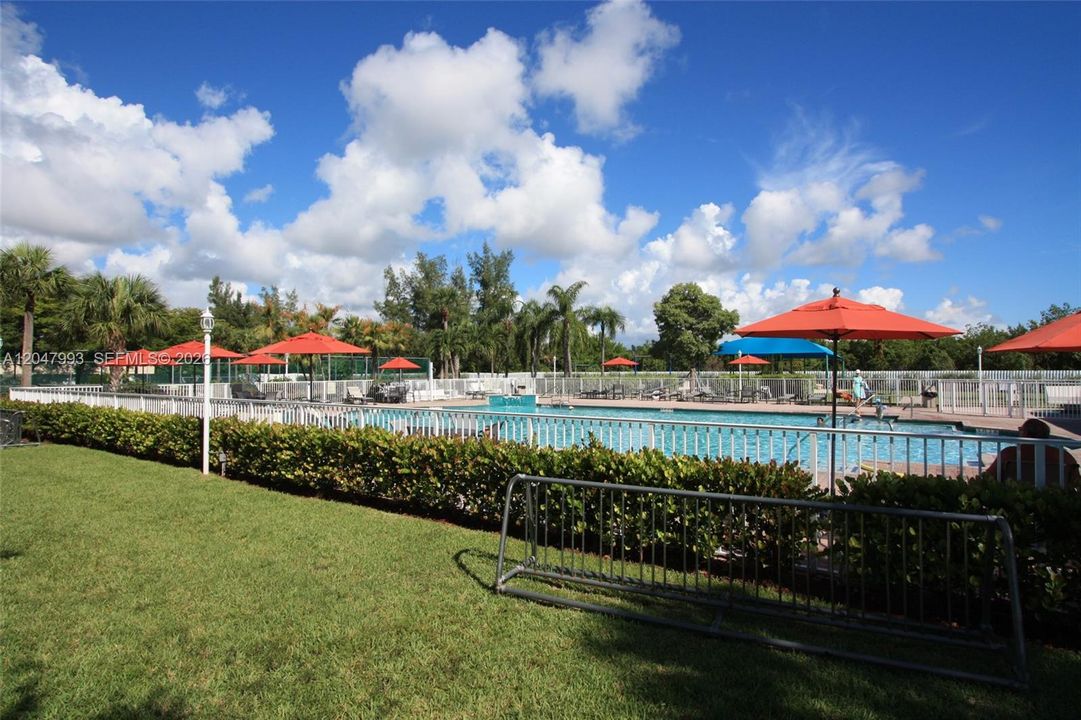 For Rent: $3,550 (2 beds, 2 baths, 1404 Square Feet)