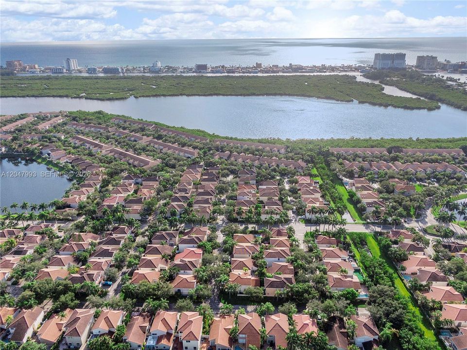 For Rent: $3,550 (2 beds, 2 baths, 1404 Square Feet)