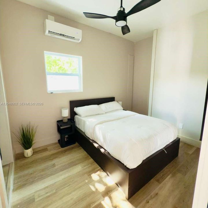 В аренду: $2,000 (1 спален, 1 ванн, 2032 Квадратных фут)