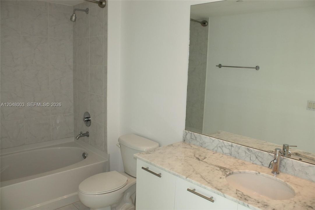 Active With Contract: $5,100 (2 beds, 2 baths, 1113 Square Feet)