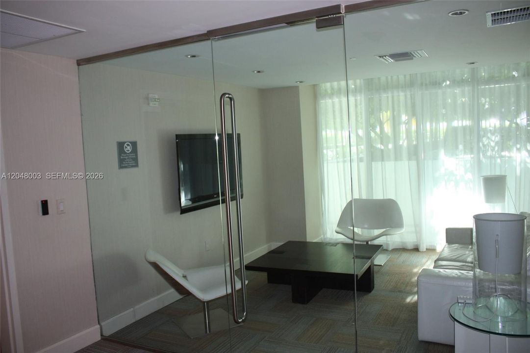 Active With Contract: $5,100 (2 beds, 2 baths, 1113 Square Feet)