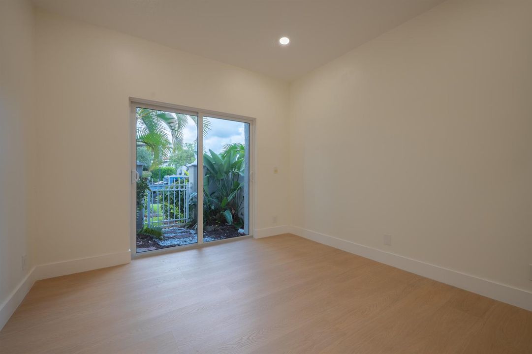 17277 Hampton Blvd_34