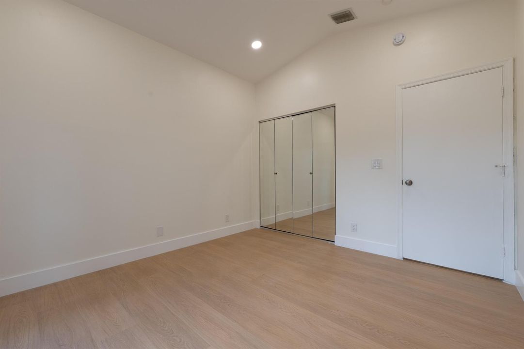 17277 Hampton Blvd_36