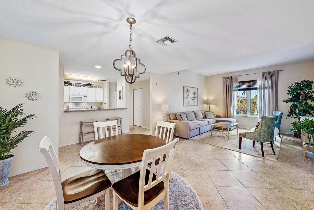 1200 Town Center Dr Unit 225