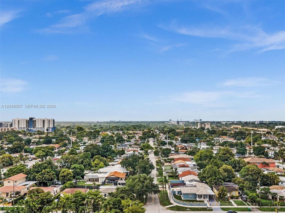 For Sale: $880,000 (3 beds, 2 baths, 1937 Square Feet)