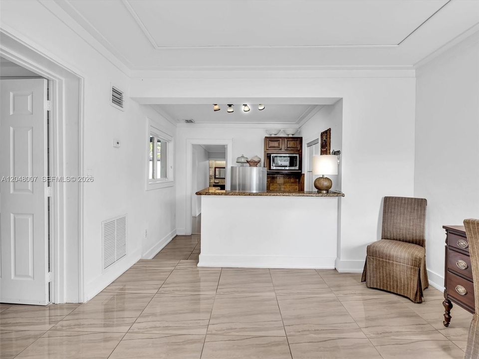 For Sale: $880,000 (3 beds, 2 baths, 1937 Square Feet)