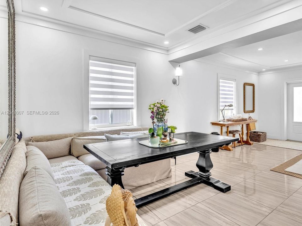 For Sale: $880,000 (3 beds, 2 baths, 1937 Square Feet)