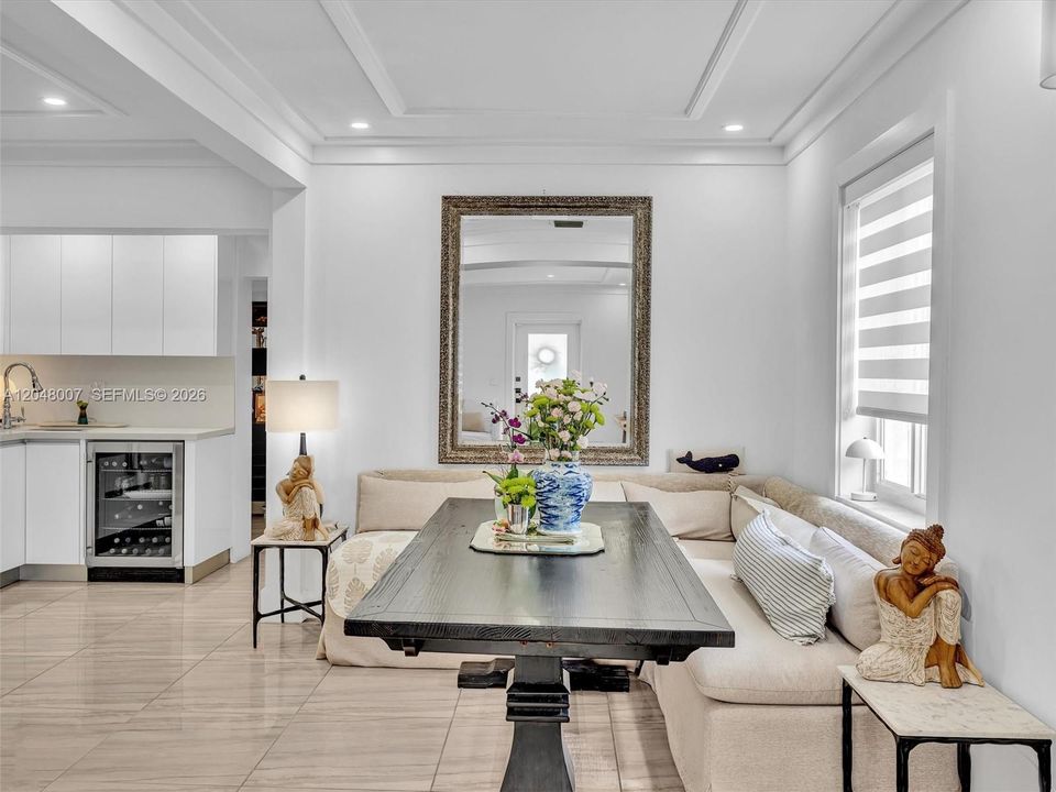 For Sale: $880,000 (3 beds, 2 baths, 1937 Square Feet)