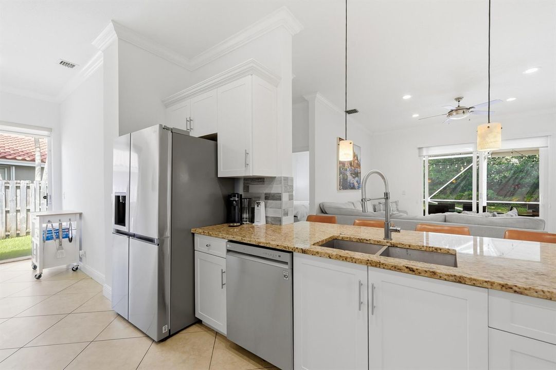 14_kitchen