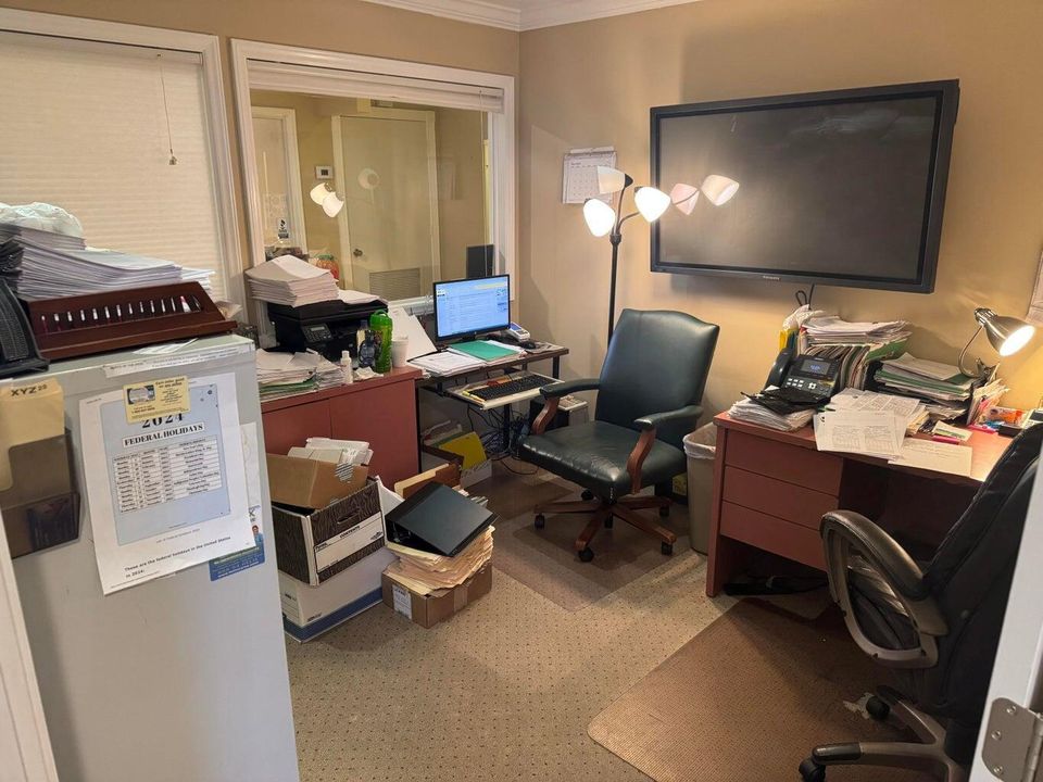 1st_Office