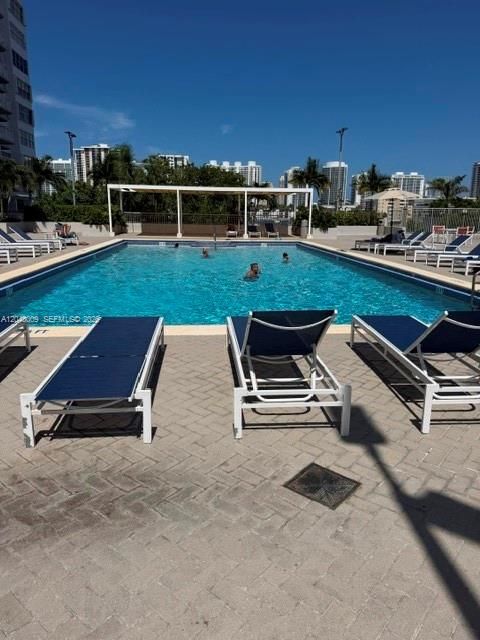 For Sale: $360,000 (2 beds, 2 baths, 1251 Square Feet)