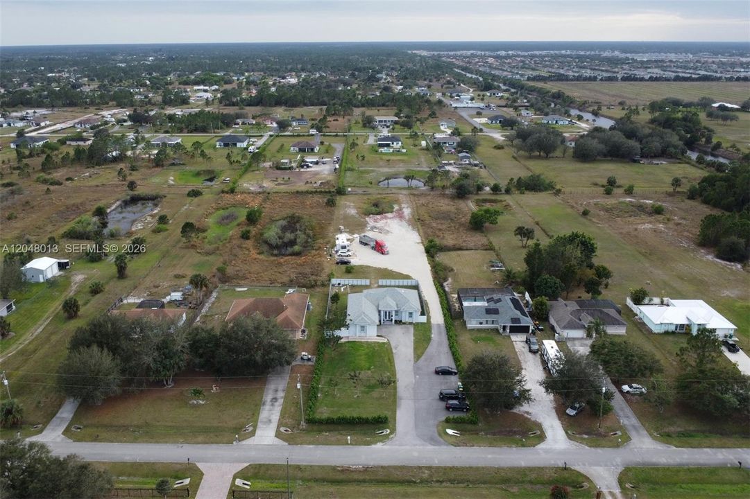 For Sale: $606,500 (3 beds, 2 baths, 1800 Square Feet)