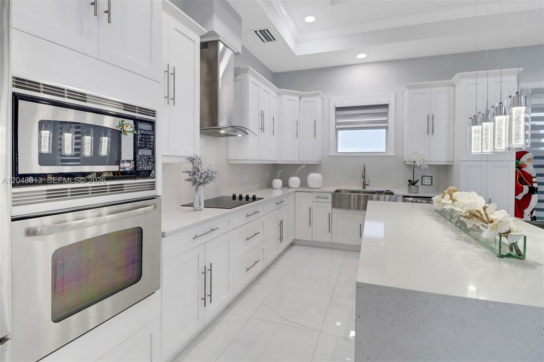For Sale: $606,500 (3 beds, 2 baths, 1800 Square Feet)