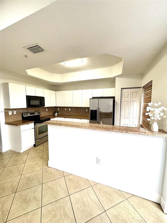 For Rent: $3,100 (3 beds, 2 baths, 1613 Square Feet)