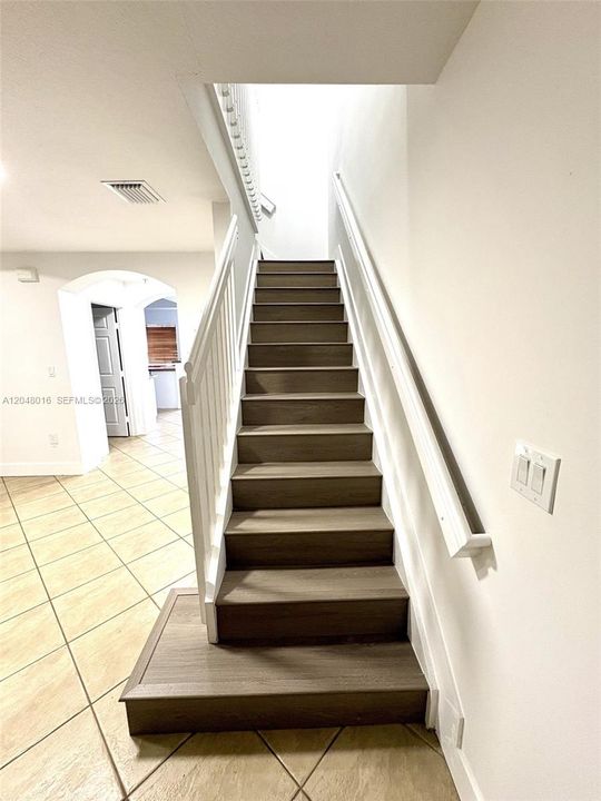 For Rent: $3,100 (3 beds, 2 baths, 1613 Square Feet)