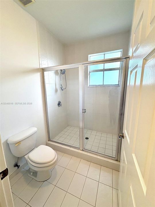 For Rent: $3,100 (3 beds, 2 baths, 1613 Square Feet)
