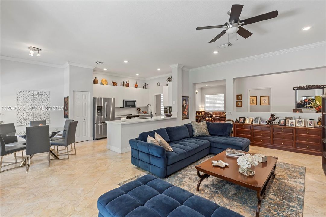 For Rent: $5,450 (4 beds, 2 baths, 2115 Square Feet)
