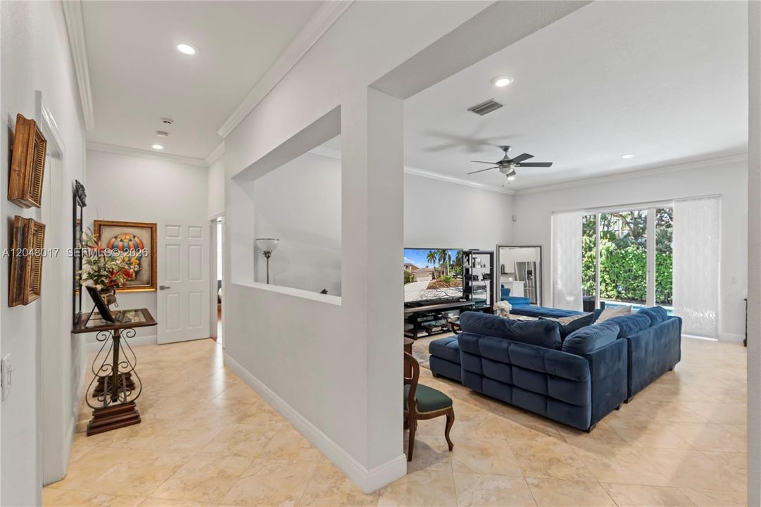 For Rent: $5,450 (4 beds, 2 baths, 2115 Square Feet)