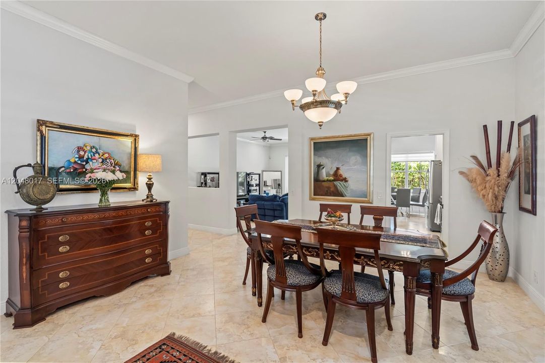 For Rent: $5,450 (4 beds, 2 baths, 2115 Square Feet)