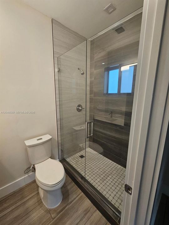 В аренду: $3,500 (3 спален, 2 ванн, 2830 Квадратных фут)