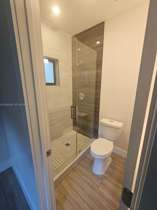 В аренду: $3,500 (3 спален, 2 ванн, 2830 Квадратных фут)