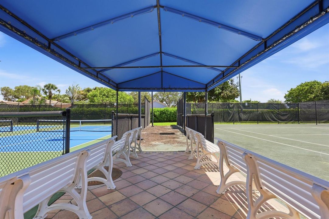 Community Pickleball Courts