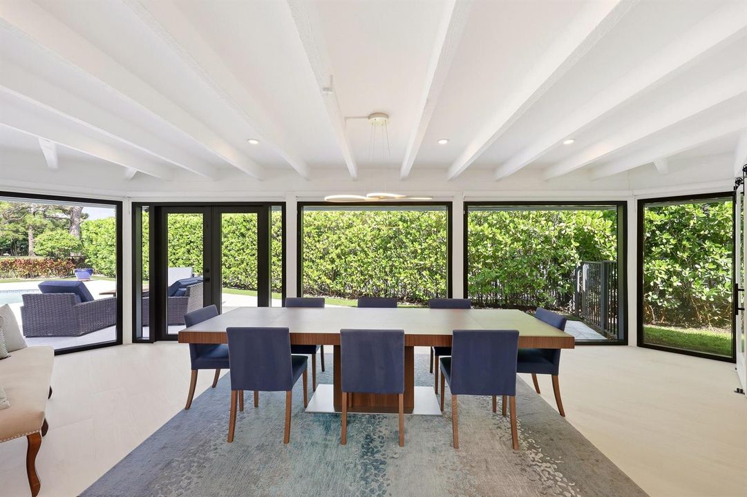 A Truly Exquisite Dining Room